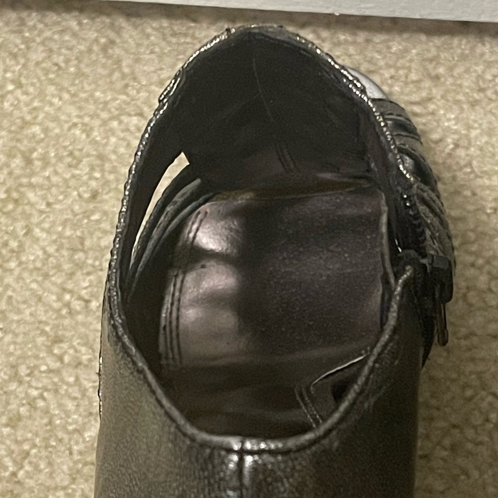 High Heels - Picture 8 of 13